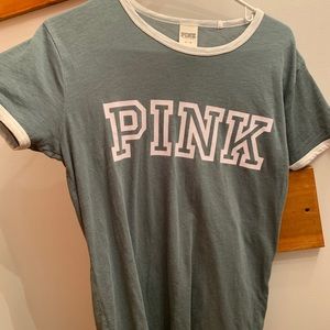 Women’s medium PINK t-shirt